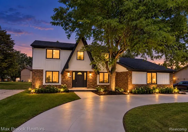 Photo 1 of Single family home for sale at 6128 Anne Dr, West Bloomfield, MI 48322 3139 | MLS# 61024740 | Listing updated on 2026-09-23