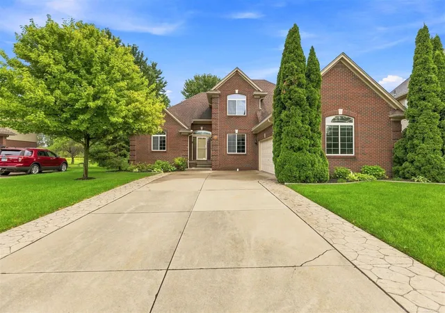 Single family home for sale at 28754 Coleridge St, Harrison Twp, MI 48045-2264 | MLS# 50221576