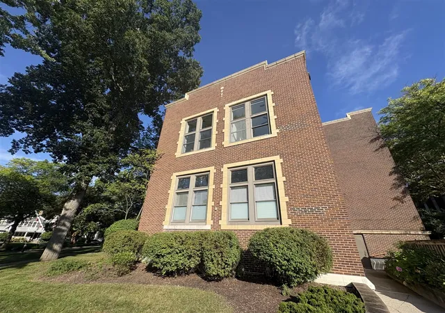 Photo 23 of Condo for sale at 2006 Wealthy St #104, Grand Rapids, MI 49506 | MLS# 70556462 | Listing updated on 2026-09-04