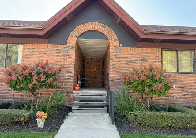 Photo 1 of Condo for sale at 38695 Harrison Crk Ct #Bldg  7-G Unit 44, Harrison Township, MI 48045 | MLS# 50224152 | Listing updated on 2026-10-12