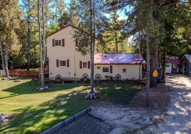 Photo 2 of Single family home for sale at 5837 Eaton Rd, Gladwin, MI 48624 | MLS# 50223379 | Listing updated on 2026-10-06