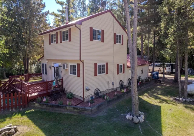 Photo 3 of Single family home for sale at 5837 Eaton Rd, Gladwin, MI 48624 | MLS# 50223379 | Listing updated on 2026-10-06