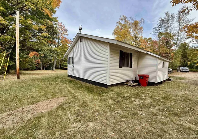 Photo 3 of Sale Pending at 3266 W County Rd 565, Gwinn, MI 49841 | MLS# 50223602 | Listing updated on 2026-10-10