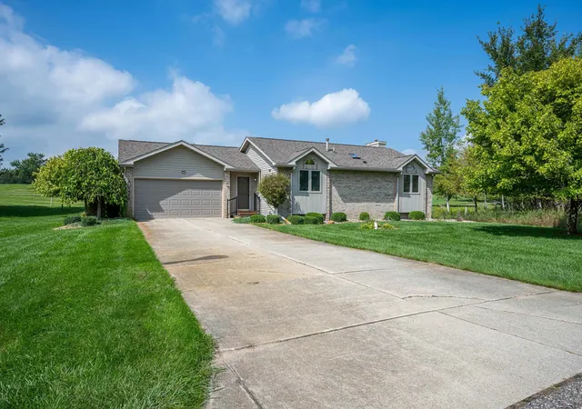Photo 1 of Single Family Residence at 1520 Dormie Dr, Gladwin, MI 48624 | MLS# 50220654 | | Sold on 2026-09-17