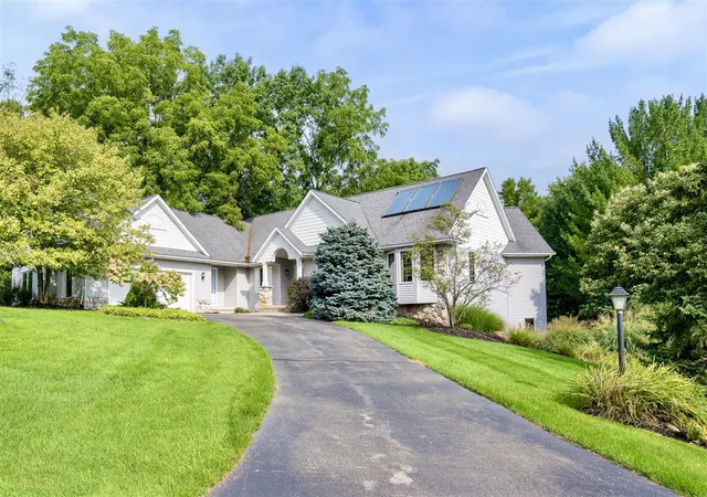 Photo 1 of Sale Pending at 6211 Royalton Dr, Caledonia, MI 49316 | MLS# 70556441 | Listing updated on 2026-09-13