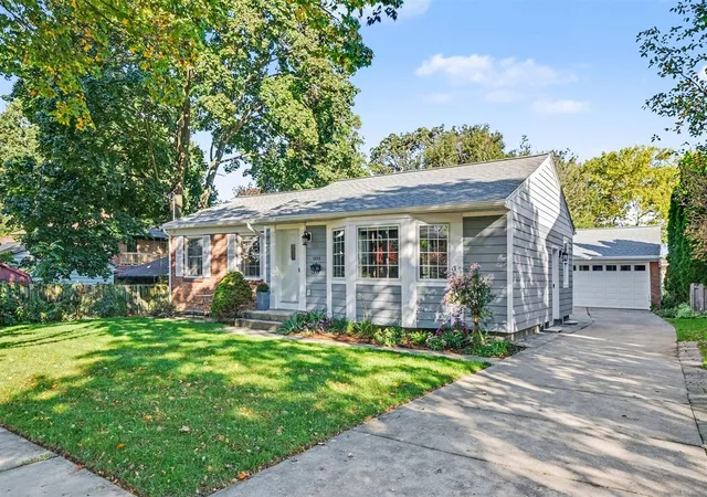 Photo 1 of Single family home for sale at 1573 E Terrace St, Grand Rapids, MI 49503 | MLS# 70562632 | Listing updated on 2026-10-26