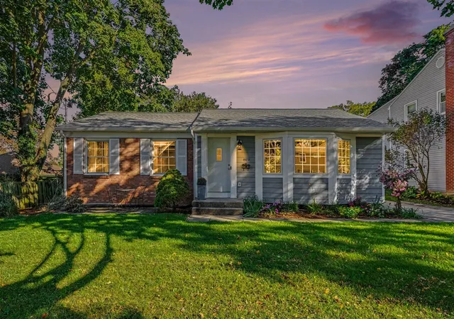 Photo 1 of Single family home for sale at 1573 E Terrace St, Grand Rapids, MI 49503 | MLS# 70562632 | Listing updated on 2026-10-26