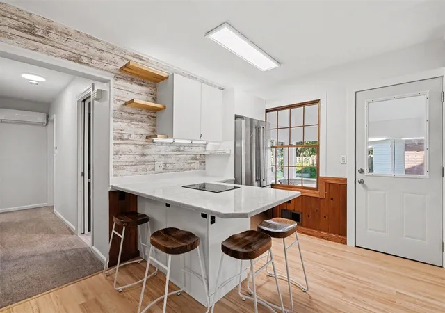 Photo 3 of Single family home for sale at 1573 E Terrace St, Grand Rapids, MI 49503 | MLS# 70562632 | Listing updated on 2026-10-26