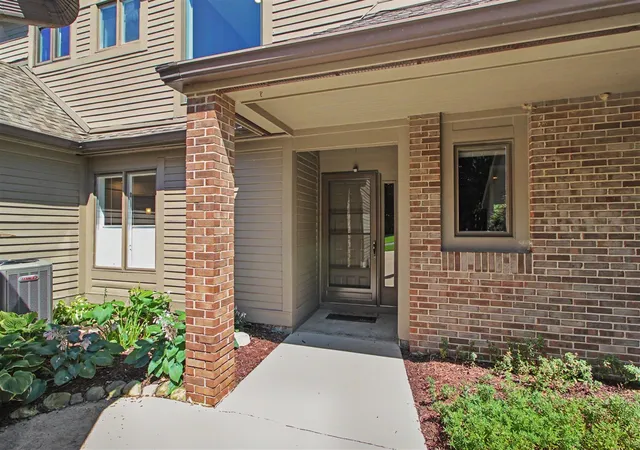 Photo 3 of Condo for sale at 4608 Cottonwood Dr, Ann Arbor, MI 48108 | MLS# 70554712 | Listing updated on 2026-09-12