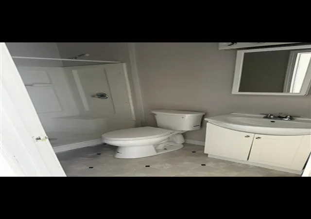 Listing Photo 5 - Condo for sale in building located at 817 Veto St, Grand Rapids, MI 49504