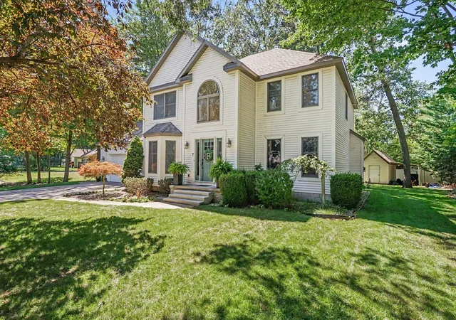Photo 3 of Single family home for sale at 5071 Shady Creek Dr, Muskegon, MI 49441 | MLS# 70554736 | Listing updated on 2026-09-13