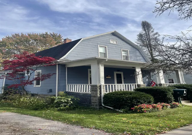 Photo 2 of Single family home for sale at 708 N Chilson St, Bay City, MI 48706 | MLS# 50224596 | Listing updated on 2026-10-19