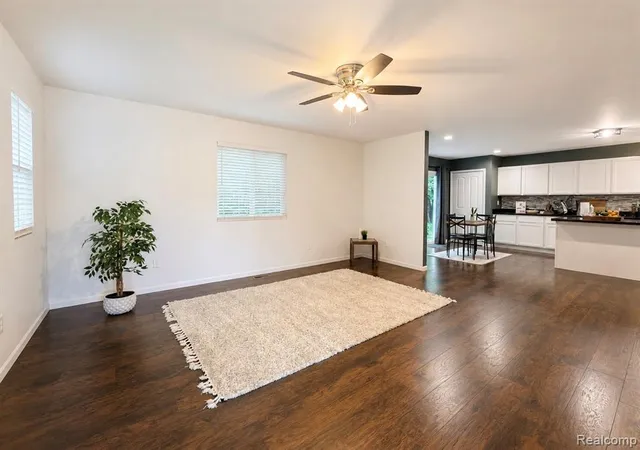 Photo 3 of Single family home for sale at 6555 Skylar Ln, Waterford, MI 48327 | MLS# 61025940 | Listing updated on 2026-09-17