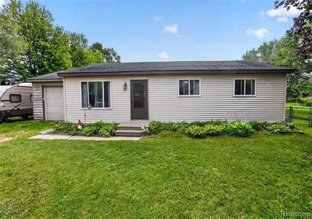 Photo 3 of Single family home for sale at 4855 Briggs Rd, Otter Lake, MI 48464 9762 | MLS# 61025690 | Listing updated on 2026-09-16