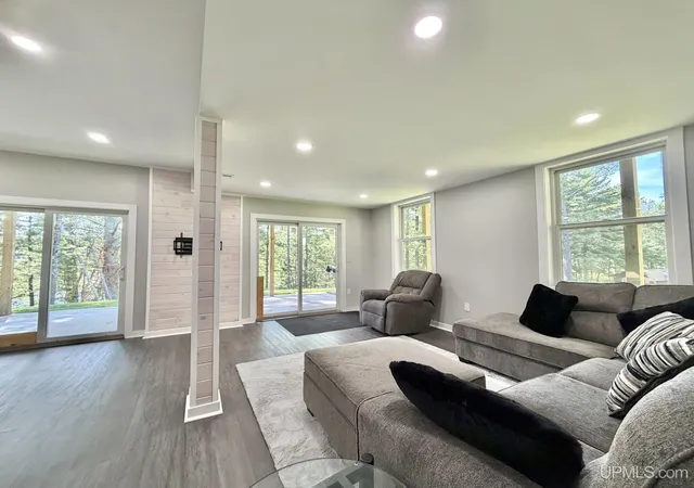 Photo 3 of Single family home for sale at 124 E Stager Lake Dr, Crystal Falls, MI 49920 | MLS# 50221860 | Listing updated on 2026-10-07