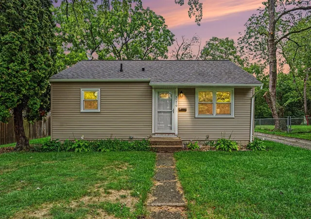 Photo 1 of Sale Pending at 3219 Konkle St, Kalamazoo, MI 49001 | MLS# 70559288 | Listing updated on 2026-10-22