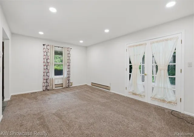 Photo 2 of Single family home for sale at 7125 Ridgewood Rd, Clarkston, MI 48346 | MLS# 61029424 | Listing updated on 2026-09-12