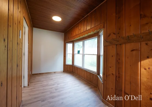 Photo 3 of Sale Pending at 1332 Bridge St, Grand Rapids, MI 49504 | MLS# 70556296 | Listing updated on 2026-09-14