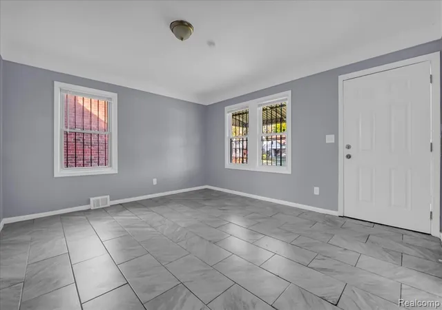 Photo 2 of Sale Pending at 19129 Fairport St, Detroit, MI 48205 2207 | MLS# 61003849 | Listing updated on 2026-10-29