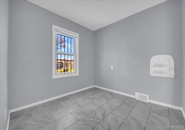 Photo 4 of Sale Pending at 19129 Fairport St, Detroit, MI 48205 2207 | MLS# 61003849 | Listing updated on 2026-10-29
