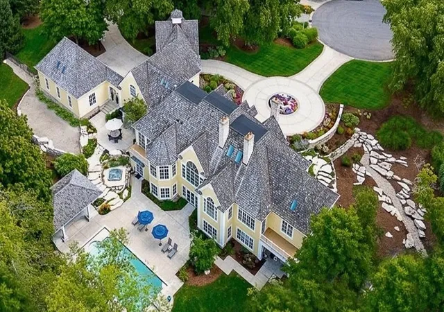 Photo 1 of Mansion for sale at 6029 Hillsborough Ct, Grandville, MI 49418 | MLS# 70532885 | Listing updated on 2026-09-16