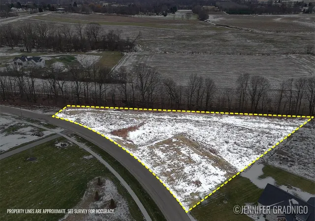 Photo 2 of Land for sale at 3712 Shoreside Ct, Hudsonville, MI 49426 | MLS# 70549245 | Listing updated on 2026-09-07