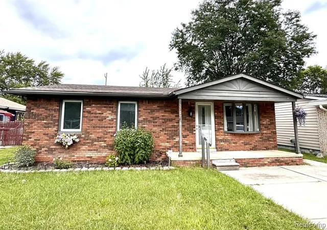 Photo 1 of Single family home for sale at 37197 Jefferson Ave, Harrison Twp, MI 48045 2629 | MLS# 61024298 | Listing updated on 2026-09-03