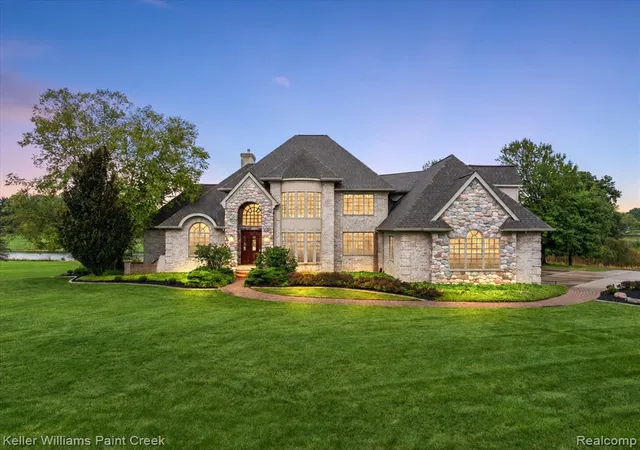 Photo 2 of Mansion for sale at 175 Victorian Hills Dr, Okemos, MI 48864 | MLS# 61031103 | Listing updated on 2026-10-20