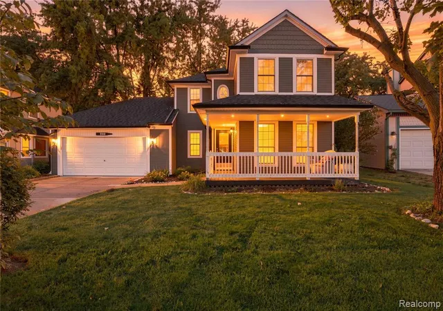 Single family home for sale at 933 Abingdon St, Oxford, MI 48371 | MLS# 61028266