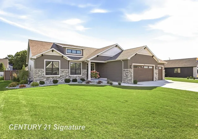 Photo 1 of Single family home for sale at 8836 Copper Ct, Freeland, MI 48623 | MLS# 50224118 | Listing updated on 2026-10-07