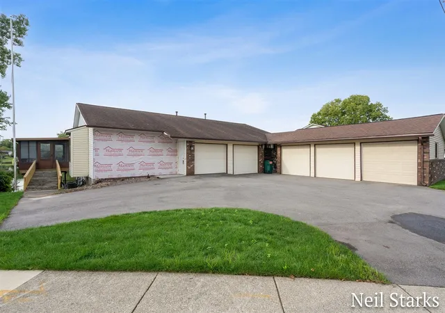 Photo 1 of Sale Pending at 2858 Porter Ct, Grandville, MI 49418 | MLS# 70557399 | Listing updated on 2026-09-14