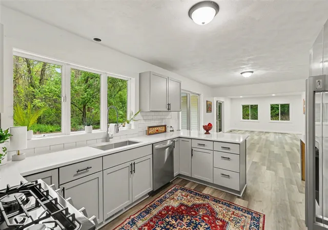 Photo 3 of Single family home for sale at 123 Old Lantern Trl, Battle Creek, MI 49017 | MLS# 70555487 | Listing updated on 2026-09-03