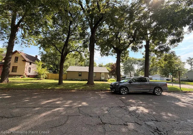 Photo 1 of Sale Pending at 413 N Turrill Ave, Lapeer, MI 48446 | MLS# 61026838 | Listing updated on 2026-09-28