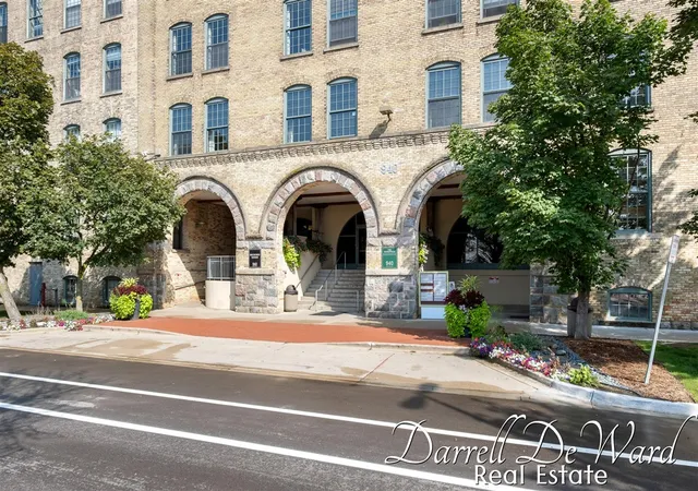Condo for sale at 940 Monroe Ave #221, Grand Rapids, MI 49503 | MLS# 70556147