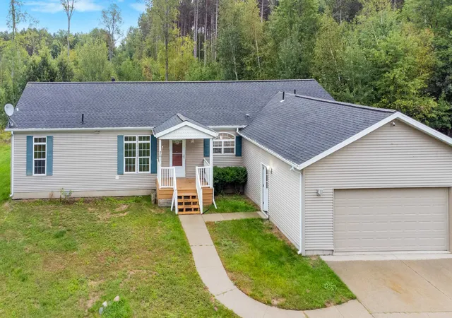 Photo 2 of Single family home for sale at 916 N Pine Ridge Dr #46-49, Ludington, MI 49431 | MLS# 80073770 | Listing updated on 2026-09-24
