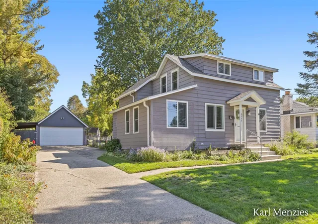 Photo 1 of Sale Pending at 3232 Earle Ave, Grandville, MI 49418 | MLS# 70563284 | Listing updated on 2026-10-12