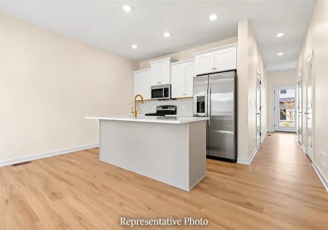 Photo 3 of Condo for sale at 2844 Foxglove Ln, Grand Rapids, MI 49512 | MLS# 70564009 | Listing updated on 2026-10-13
