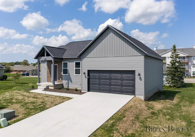 Photo 2 of Sale Pending at 239 W Gardner St, Sparta, MI 49345 | MLS# 70545752 | Listing updated on 2026-09-15