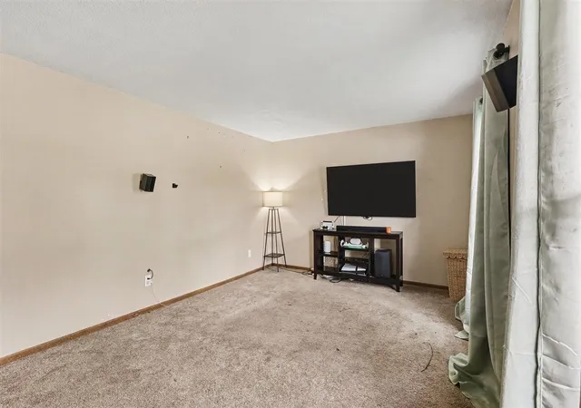 Photo 3 of Single family home for sale at 2831 Lee St, Grandville, MI 49418 | MLS# 70557141 | Listing updated on 2026-09-14