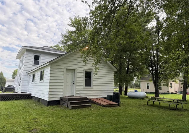 Photo 3 of Sale Pending at 203 E Commercial St, Norvell, MI 49263 | MLS# 70556042 | Listing updated on 2026-09-10