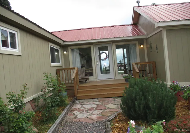 Photo 3 of Single family home for sale at 11645 Desrochers Rd, Pelkie, MI 49958 | MLS# 50220375 | Listing updated on 2026-10-09