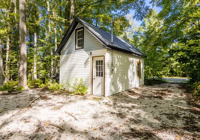 Photo 1 of Single family home for sale at 7030 Sw Creighton Rd, South Boardman, MI 49680 | MLS# 80073931 | Listing updated on 2026-10-30