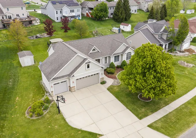 Photo 2 of Single family home for sale at 1815 Planters Row Dr, Byron Center, MI 49315 | MLS# 70532122 | Listing updated on 2026-10-20