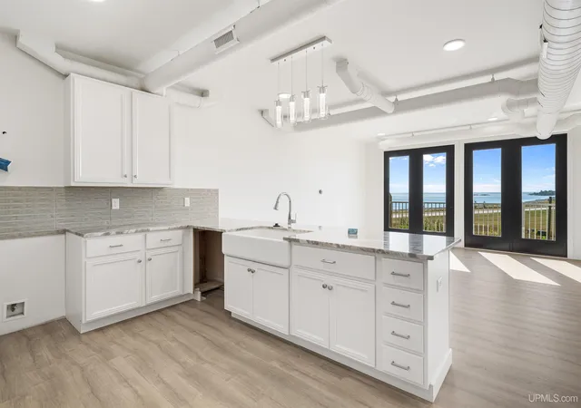 Photo 3 of Condo for sale at 2401 N Lakeshore Blvd, Marquette, MI 49855 | MLS# 50145782 | Listing updated on 2026-09-15