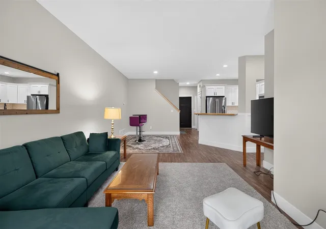 Photo 4 of Condo for sale at 4348 St Annes Ave #21, Grand Rapids, MI 49512 | MLS# 70549129 | Listing updated on 2026-09-16