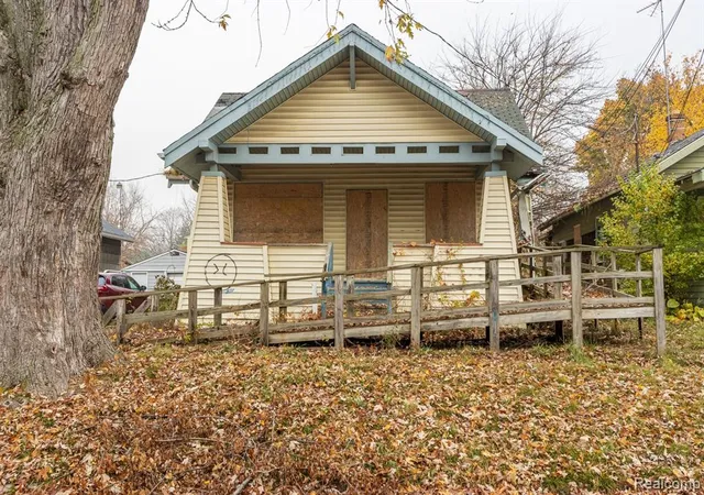 Photo 1 of Single family home for sale at 1629 New York Ave, Flint, MI 48506 3330 | MLS# 60949377 | Listing updated on 2026-09-10