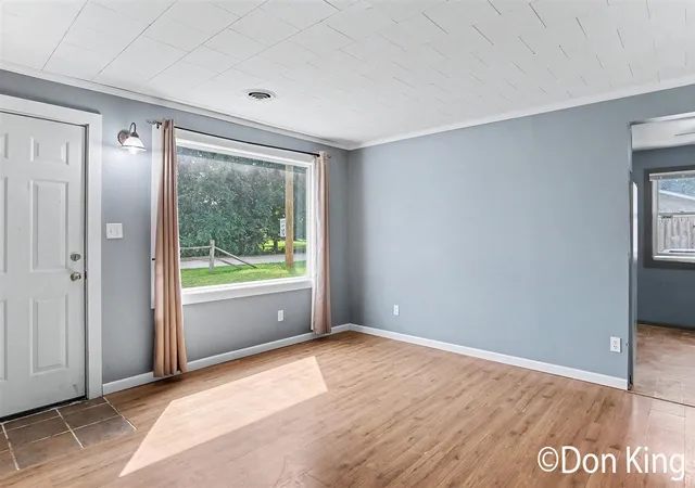 Photo 3 of Single family home for sale at 3717 Ivy Dr, Grand Rapids, MI 49525 | MLS# 70556745 | Listing updated on 2026-09-16