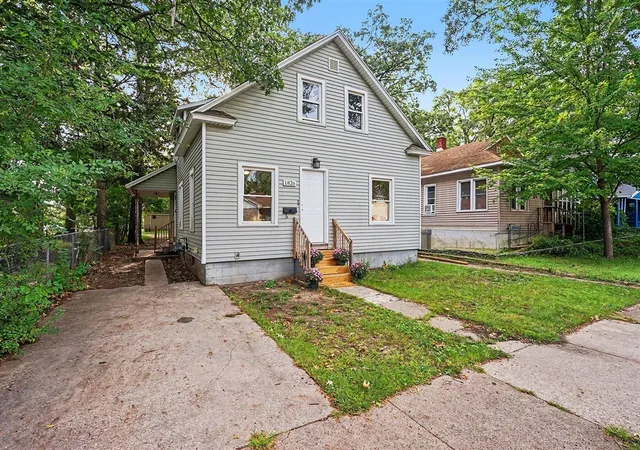 Photo 1 of Single family home for sale at 1826 Mc Ilwraith St, Muskegon, MI 49442 | MLS# 70558710 | Listing updated on 2026-10-19