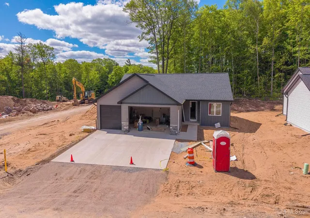 Photo 2 of Single family home for sale at 150 Woodland Dr, Negaunee, MI 49866 | MLS# 50203477 | Listing updated on 2026-09-05