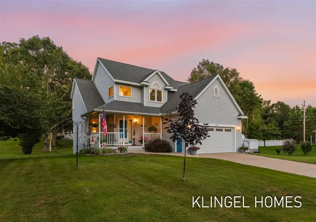Photo 1 of Single family home for sale at 11984 Chickory Dr, Grand Haven, MI 49417 | MLS# 70554867 | Listing updated on 2026-09-17